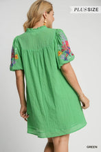 Load image into Gallery viewer, PLUS BELLA- Kelly Green Checkered Seersucker Bubble Sleeve Embroidery Short Dress
