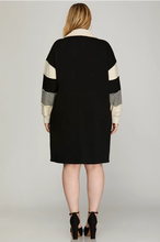 Load image into Gallery viewer, PLUS AMANI- Black COLOR BLOCK SLEEVE V NECK FRENCH TERRY DRESS WITH POCKETS
