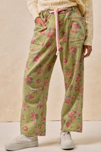 Load image into Gallery viewer, Plus size BRAIDED WAIST BELT PATCH POCKETS FLORAL PRINT PANT
