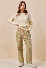 Load image into Gallery viewer, Plus size BRAIDED WAIST BELT PATCH POCKETS FLORAL PRINT PANT
