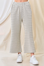 Load image into Gallery viewer, Plus Nina- wide leg textured cropped pants
