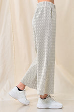 Load image into Gallery viewer, Plus Nina- wide leg textured cropped pants
