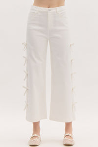 BOW - white bow detailed cropped mid-rise denim jeans
