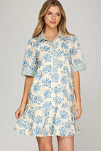 Load image into Gallery viewer, Blue and white floral print dress with pockets
