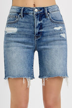 Load image into Gallery viewer, Risen Jeans- Medium wash loose fit tummy control
