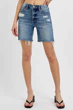 Load image into Gallery viewer, Risen Jeans- Medium wash loose fit tummy control
