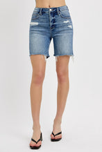 Load image into Gallery viewer, Risen Jeans- Medium wash loose fit tummy control
