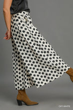 Load image into Gallery viewer, Polka dot wide leg elastic waist cropped trouser
