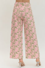 Load image into Gallery viewer, Pink floral print wide leg cropped Entro Jeans

