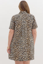 Load image into Gallery viewer, Plus Leo- Leopard print contrast high collar dress
