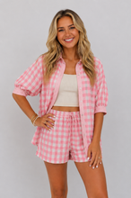 Load image into Gallery viewer, Gingham print two piece pink shorts set
