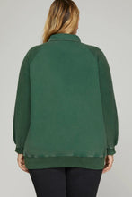 Load image into Gallery viewer, Plus Mariah- Forest Green LONG SLEEVE SNAP COLLARED FRENCH TERRY WASHED SWEATSHIRT
