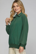 Load image into Gallery viewer, Mariah- Forest Green LONG SLEEVE SNAP COLLARED FRENCH TERRY WASHED SWEATSHIRT
