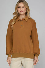 Load image into Gallery viewer, Mariah- Caramel LONG SLEEVE SNAP COLLARED FRENCH TERRY WASHED SWEATSHIRT
