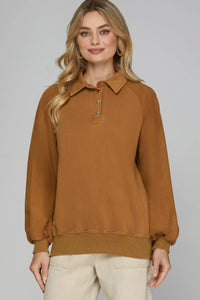 Mariah- Caramel LONG SLEEVE SNAP COLLARED FRENCH TERRY WASHED SWEATSHIRT