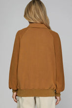 Load image into Gallery viewer, Mariah- Caramel LONG SLEEVE SNAP COLLARED FRENCH TERRY WASHED SWEATSHIRT
