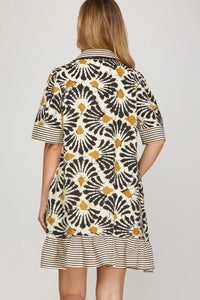 Delayla - HALF SLEEVE WOVEN PRINT COLLARED V NECK DRESS