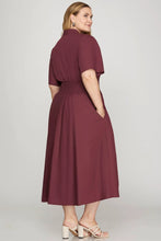 Load image into Gallery viewer, Plus Zanine- Plum SHORT SLEEVE SMOCKED WAIST FRONT ZIP MIDI DRESS
