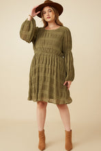 Load image into Gallery viewer, Plus Forrest- Olive peasant sleeve pleated dress
