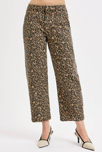 Load image into Gallery viewer, Plus RISEN JEANS- Leopard Mid Rise cropped relaxed fit Barel leg jeans
