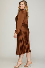 Load image into Gallery viewer, PLUS MONACO- Toffee Silk surplice satin plisse midi length dress
