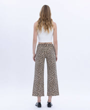 Load image into Gallery viewer, VERVET-HIGH RISE ANIMAL PRINT CROP WIDE LEG JEANS T5894LPD
