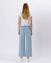Load image into Gallery viewer, VERVET -HIGH RISE LIGHT WASH RAW HEM WIDE LEG JEANS T6399
