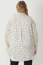 Load image into Gallery viewer, Plus DALI- Natural Satin oversized scrible print button down pocket shirt
