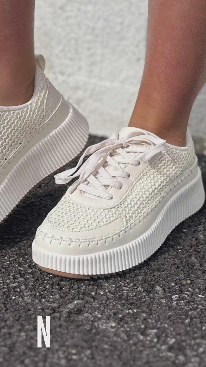 Beige knit sneakers - timeless